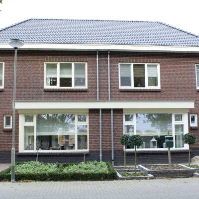 Nieuwbouw twee onder een kapwoning Grashoek